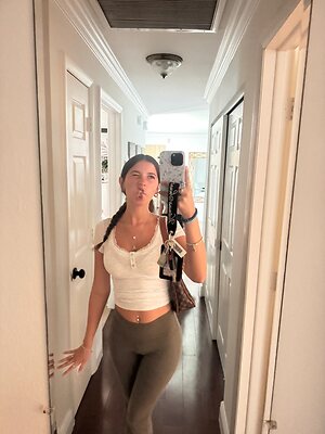 alivia grace leaked photo #2