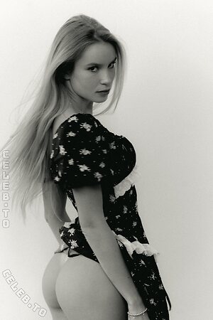 Alix Morillo Nude Leaked Photo #22