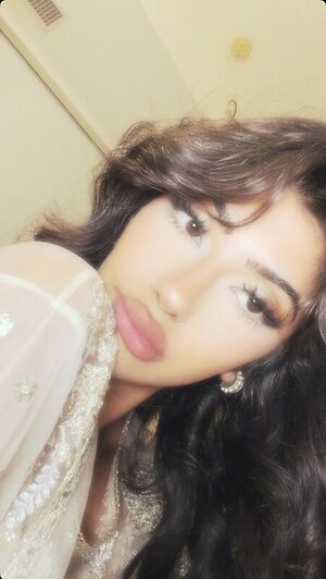 Aliza Shan leaked photo #4