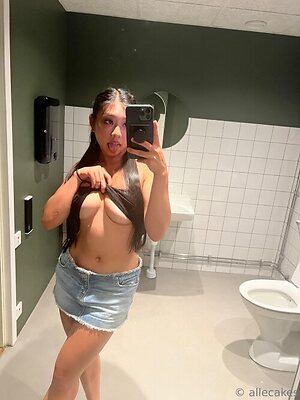 AlleCakes leaked photo #153