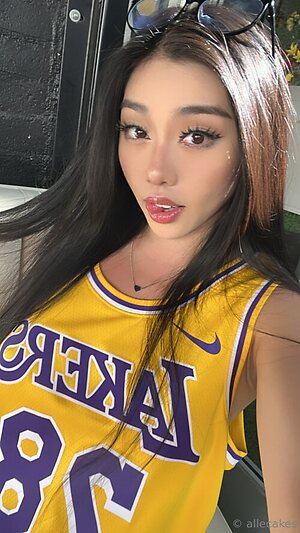 AlleCakes leaked photo #190