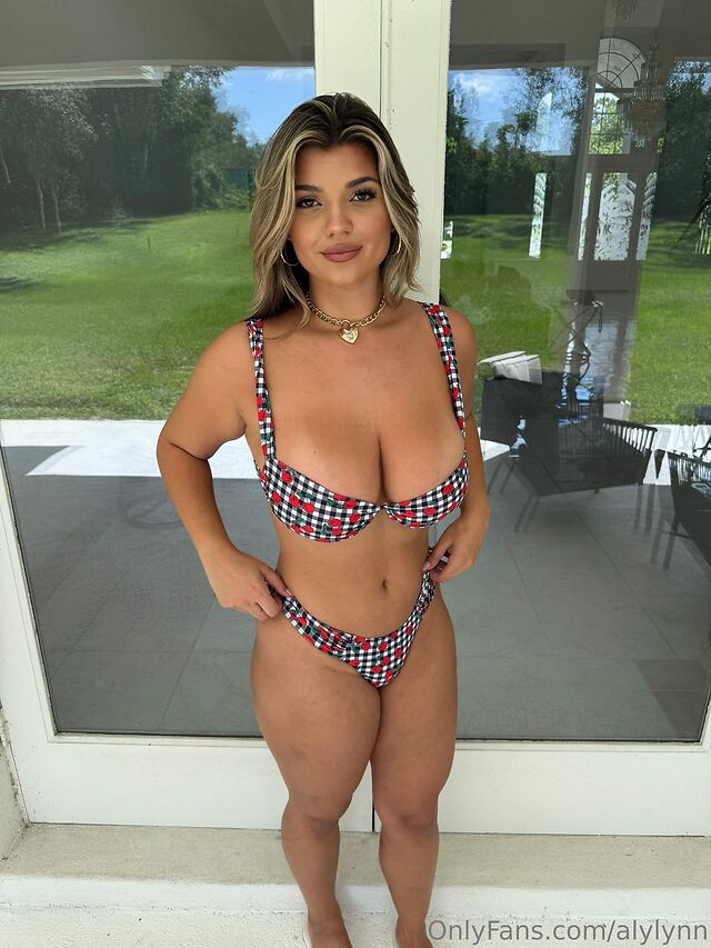 Allegra Lynn leaked photos