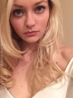 Alli Rae Nude Leaked Photo #6