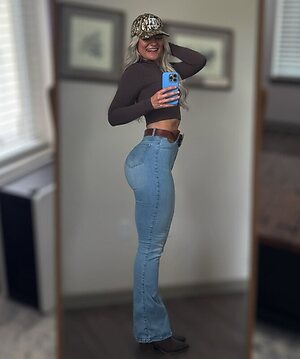Allie Danielle leaked photo #3