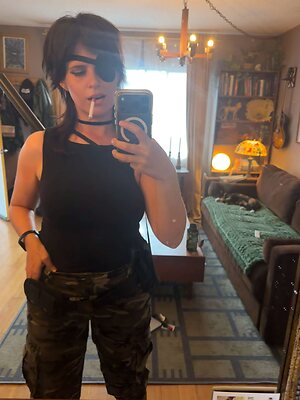 Allie Goertz leaked photos