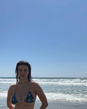 Allison Kelly Nude Leaked Photo #9