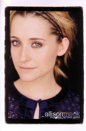 Allison Mack leaked photo #22