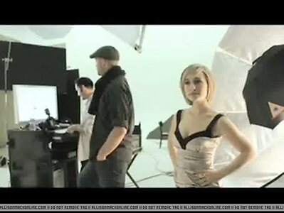 Allison Mack leaked photo #30