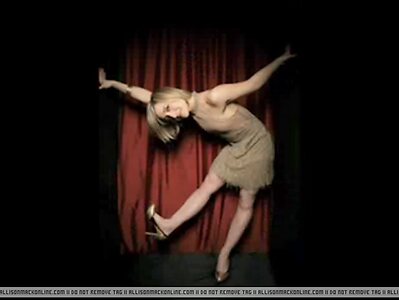 Allison Mack leaked photo #31
