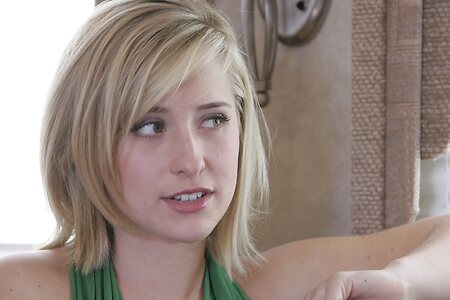 Allison Mack Nude Leaked Photo #47