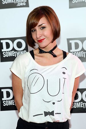 Allison Scagliotti leaked photo #25