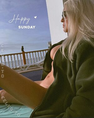 Allura Nude Leaked Photo #9