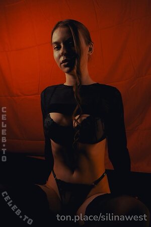 Allurrree | silinawest | LinaLurrre photo