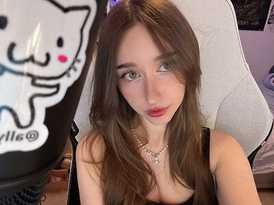Allykitti leaked photo #7