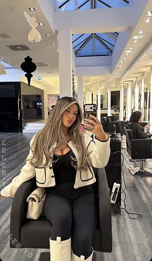 Almira Azemi photo
