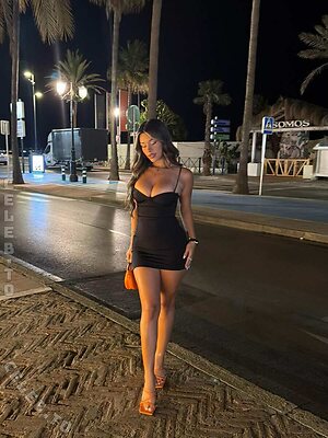 Almira Azemi photo