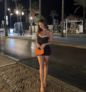 Almira Azemi photo