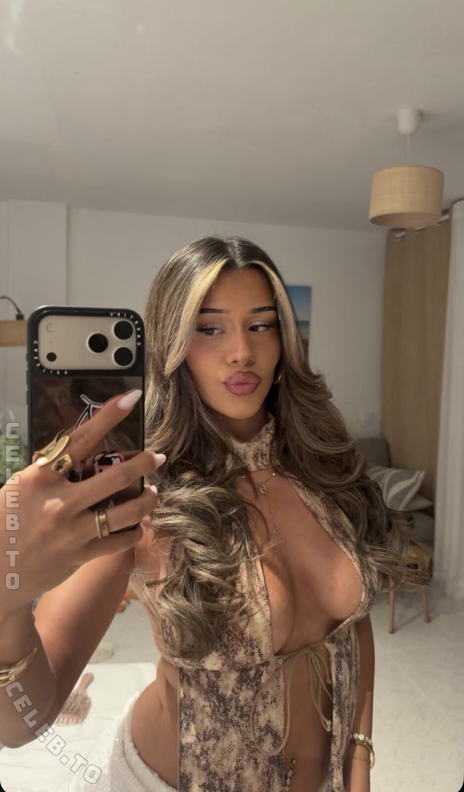 Almira Azemi photo