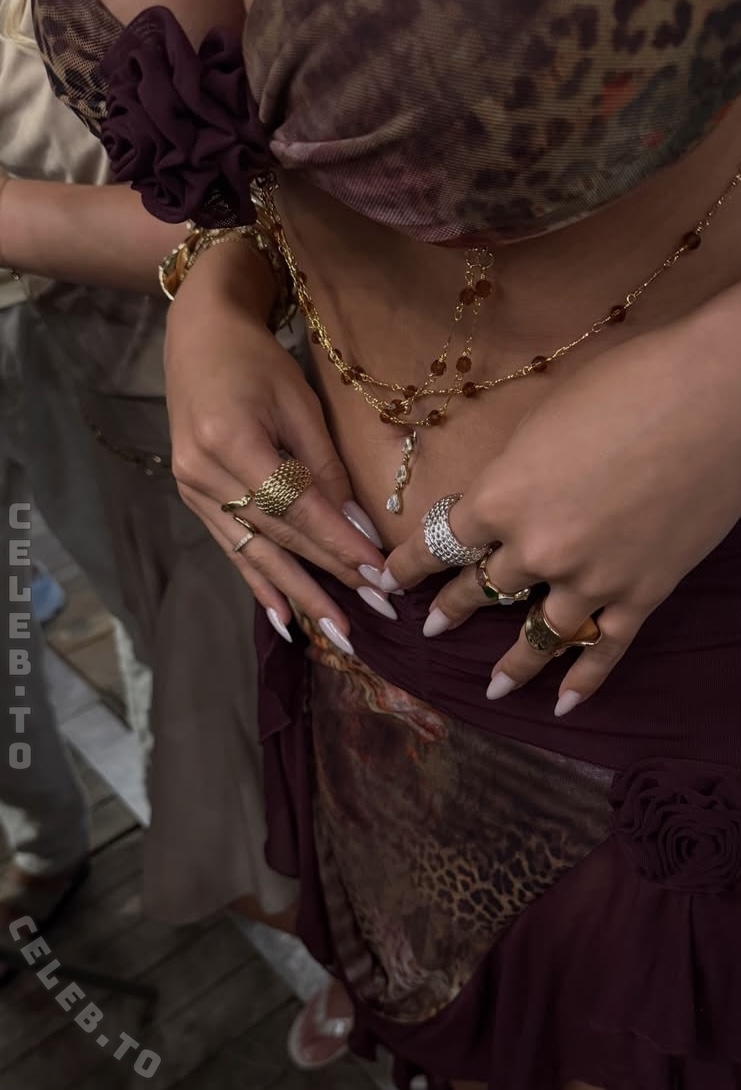 Almira Azemi photo