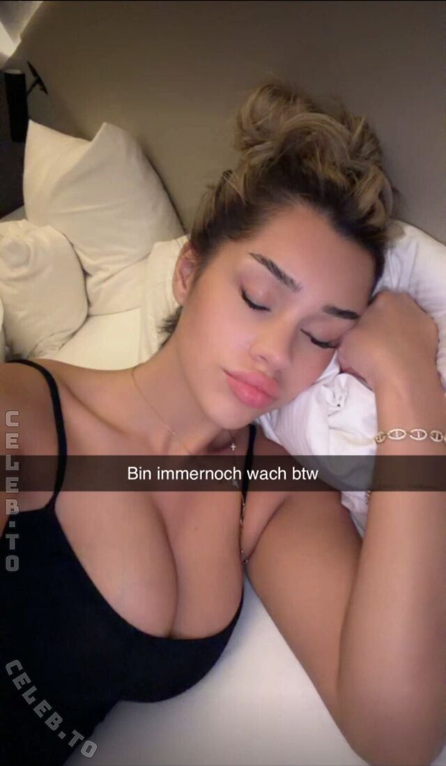 Almira Azemi leaked photos