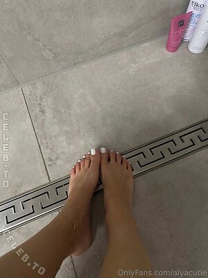 Alya.cutieee Nude Leaked Photo #10