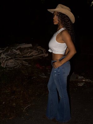 Alycia Mojica leaked photo #16