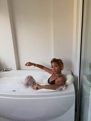 alysontsang Nude Leaked Photo #27
