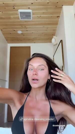 Alyssa Lynch leaked photo #27