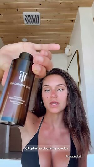 Alyssa Lynch leaked photo #29
