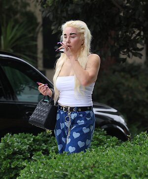 Amanda Bynes Nude Leaked Photo #3