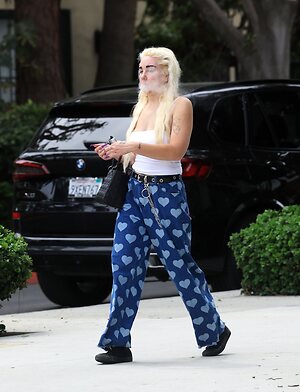 Amanda Bynes Nude Leaked Photo #8