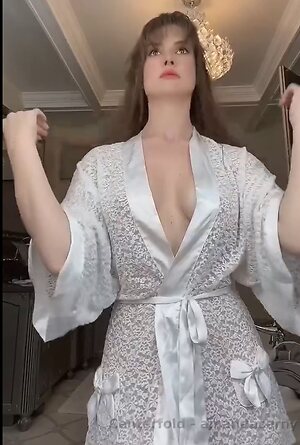 Amanda Cerny leaked photo #32