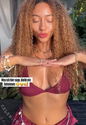 Amanda Ciss Nude Leaked Photo #21