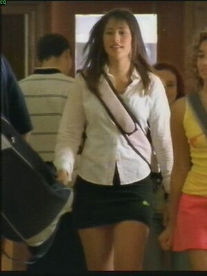 Amanda Crew leaked photo #17