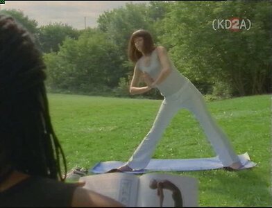 Amanda Crew leaked photo #21