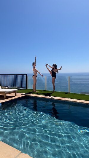 Amanda De Godoi leaked photo #7