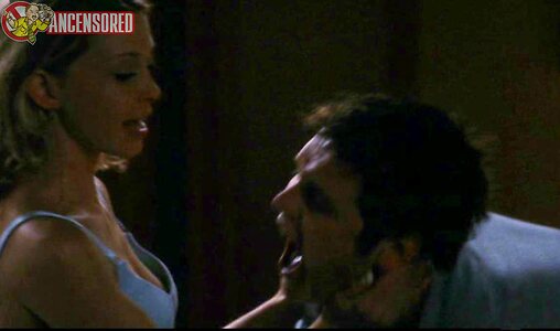 Amanda Detmer leaked photo #5