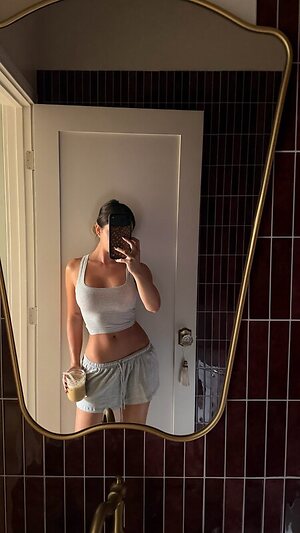Amanda Diaz leaked photo #2