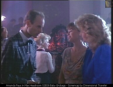 Amanda Pays leaked photo #14
