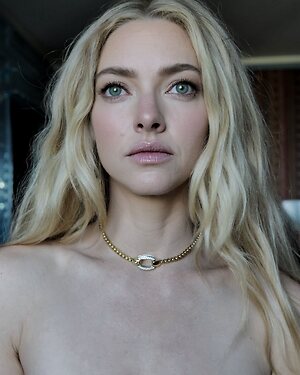 Amanda Seyfried leaked photo #233