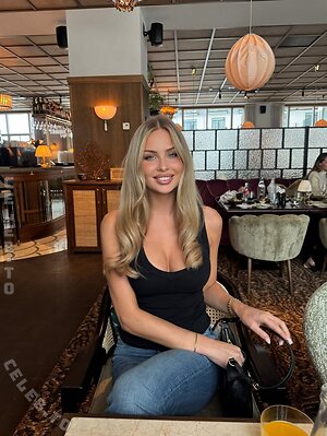 Amanda Strand Nude Leaked Photo #29