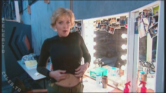 Amanda Tapping photo
