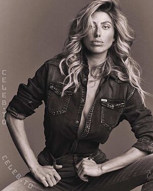 Amanda Tutschek Nude Leaked Photo #38