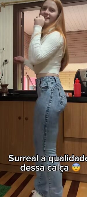AMANDA WENZEL leaked photo #18