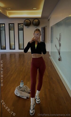 Amara.x Nude Leaked Photo #14