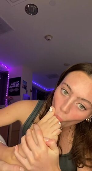 Amateur foot fetish content