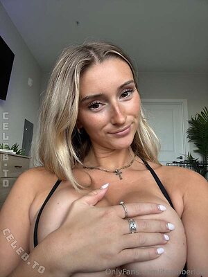 Amber Dunn Nude Leaked Photo #31