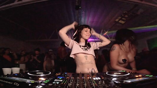 Amber Giles leaked photo #14