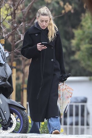 Amber Heard Fakes leaked photo #9