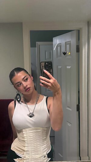 Amber Midthunder leaked photo #33